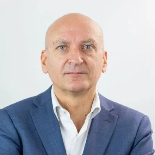 Roberto Loiola