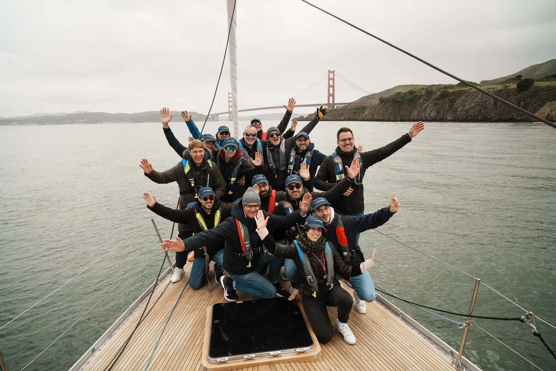 Delegazione in barca col Golden Gate — San Francisco 2025